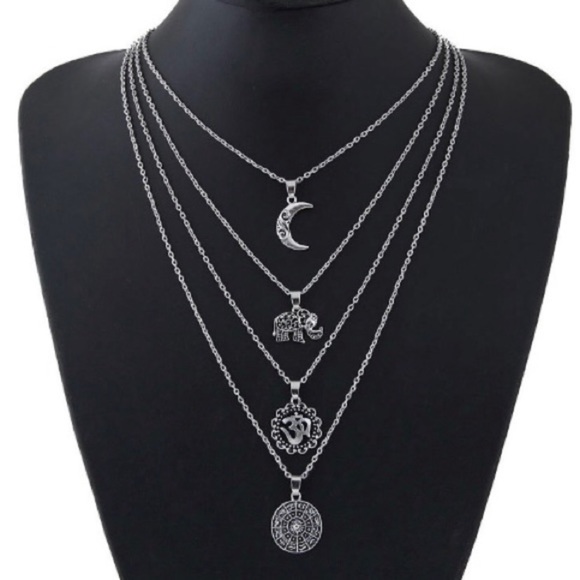 🎁 5/$35 || Multilayered Antiqued Silver Necklace - Picture 2 of 7